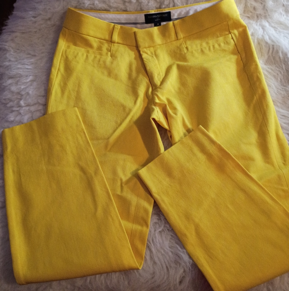 Banana Republic Yellow Capris